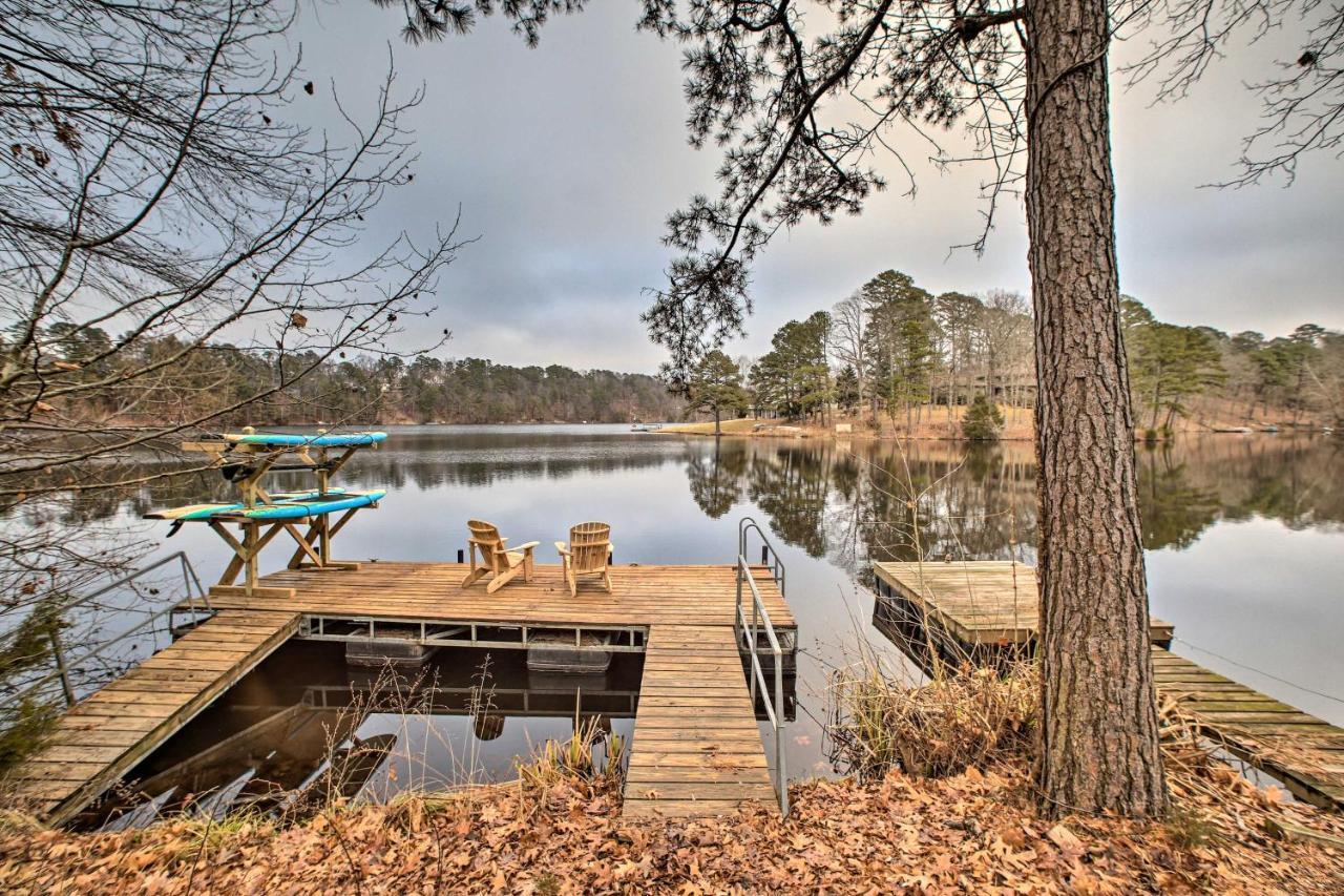 Renovated Lakefront Escape With Private Dock And Deck! Bella Vista Zewnętrze zdjęcie